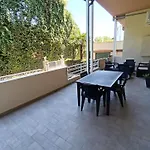 Trilocale Sporting Con Giardino Privato E Wifi - Sunset 아파트 시르미오네