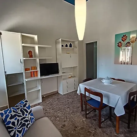 Trilocale Sporting Con Giardino Privato E Wifi - Sunset 시르미오네